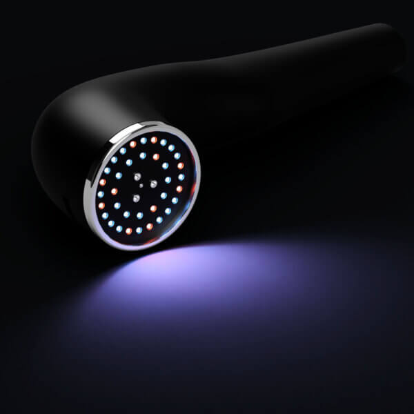 Alternative view of PDT MASTER® magneto-LED-laser for PDT photodynamic treatments